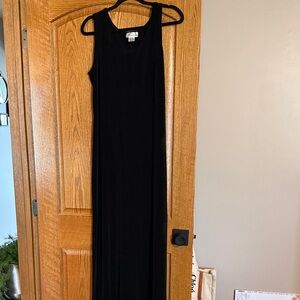 dressbarn Black Sleeveless Maxi Dress